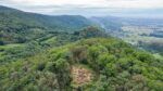 le site de Mont-Châtel, dans l'Ain, site majeur de l'archéologie mérovingienne